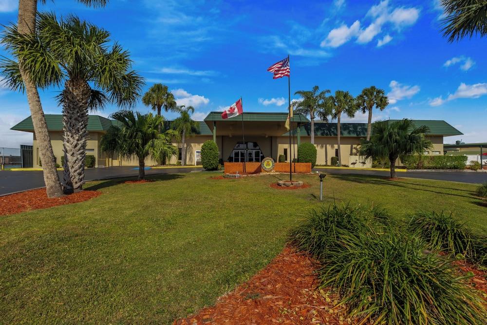 Okeechobee KOA Resort photo 17