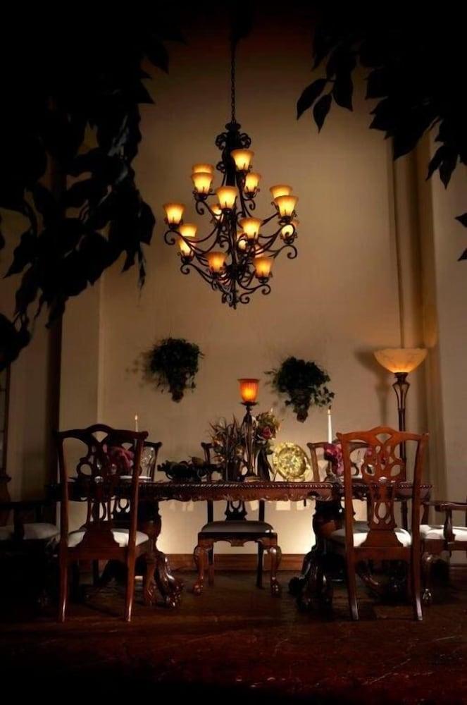 D'Monaco Luxury Resort photo 40