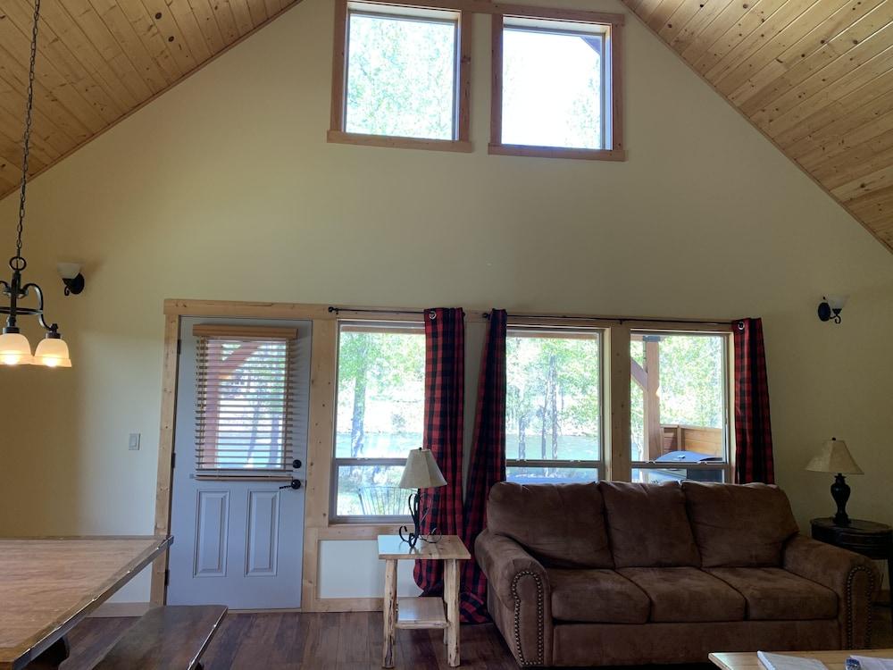 Methow River Lodge & Cabins photo 67