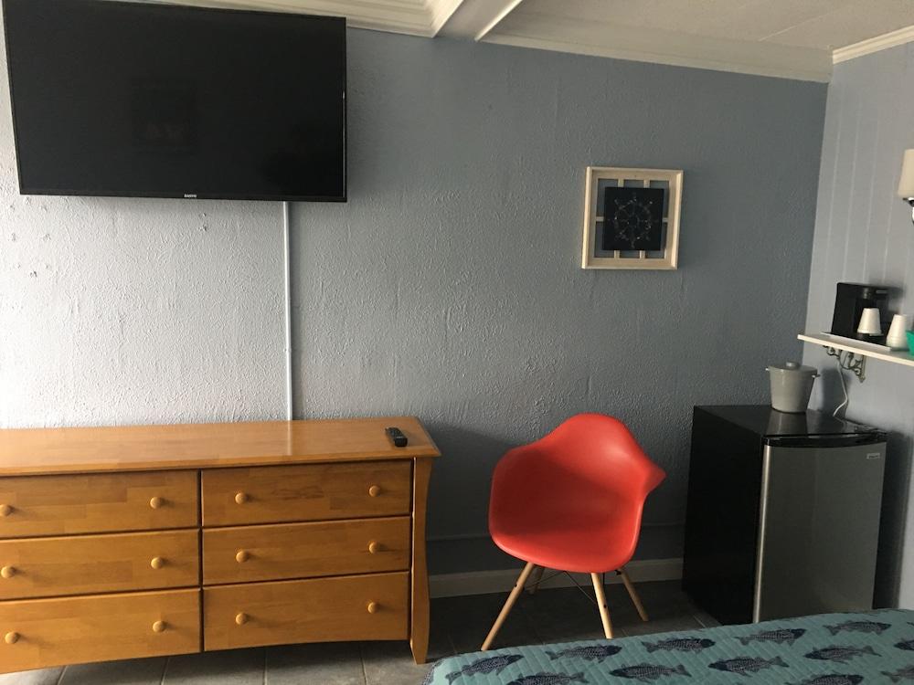 Seagrass Inn photo 31