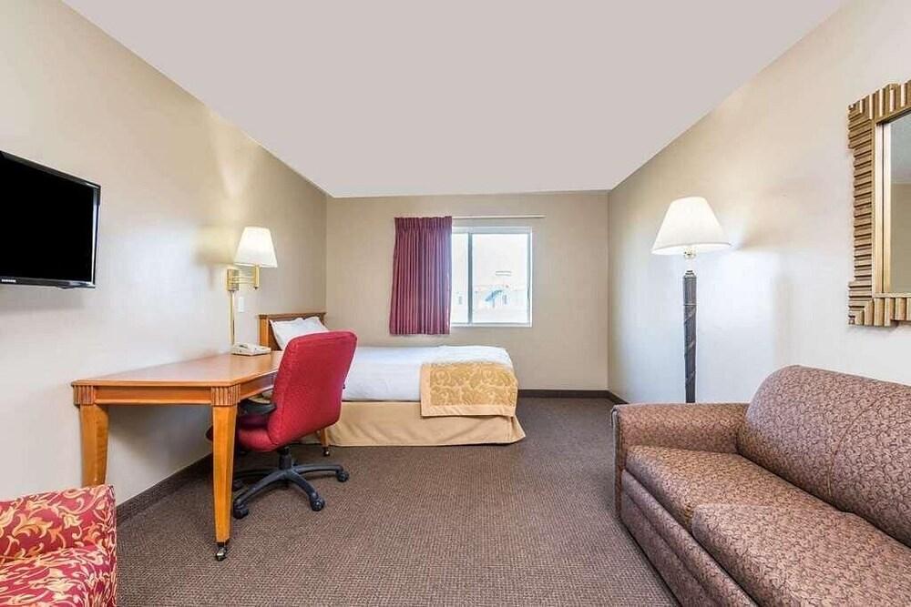 Bison Inn and Suites photo 2