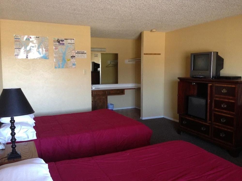 Lake Fork Marina & Motel photo 8