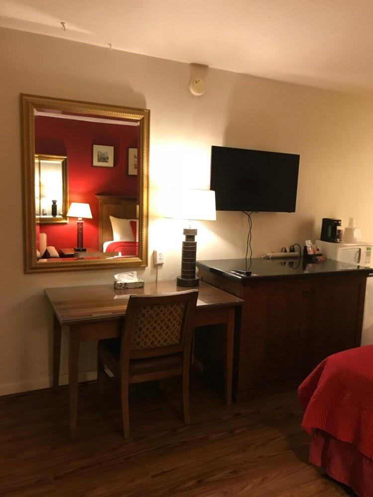 Canyonlands Motor Inn photo 6