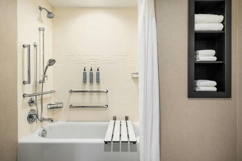 Residence Inn By Marriott Richmond Airport photo 18