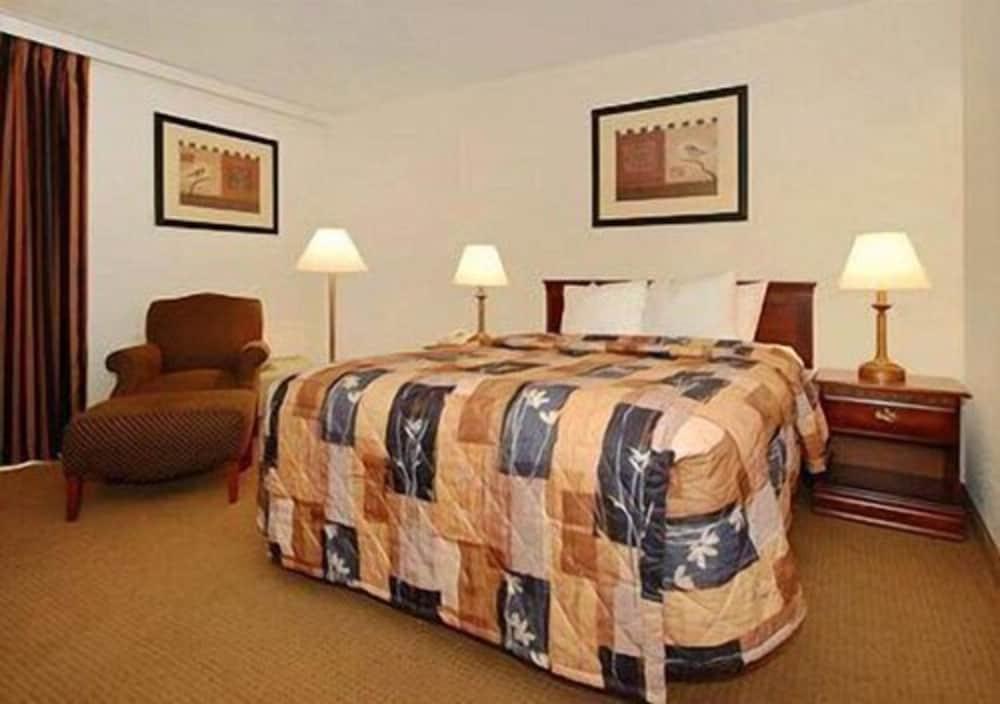 Rodeway Inn Brookville photo 18