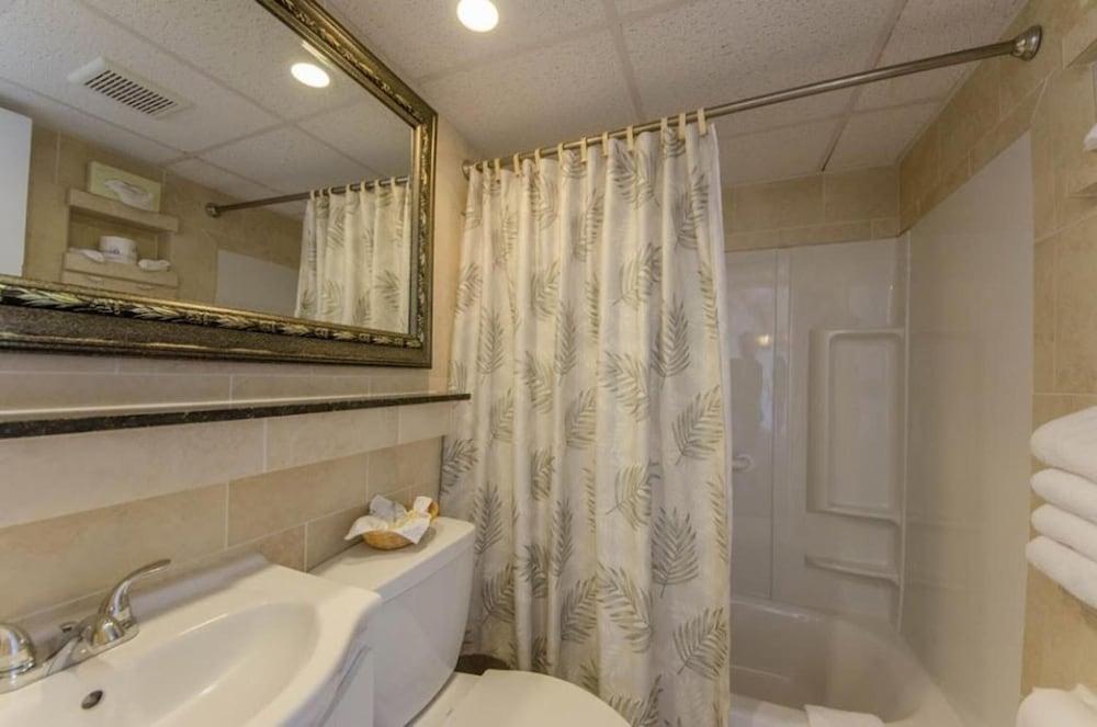 Crystal Beach Motor Inn photo 32