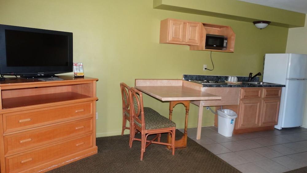 Budget Inn photo 16