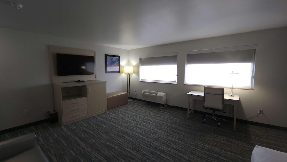 West Valley Inn photo 25