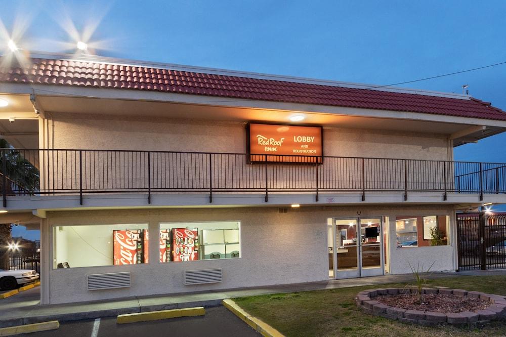 Red Roof Inn Phoenix - Midtown photo 31