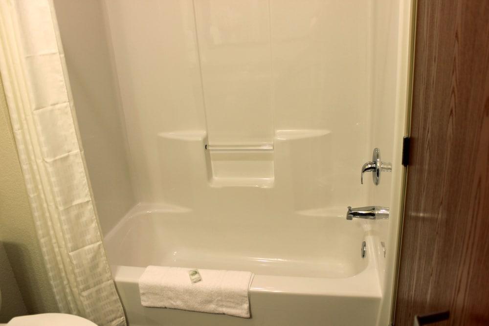 Cobblestone Inn & Suites - Lamoni photo 31