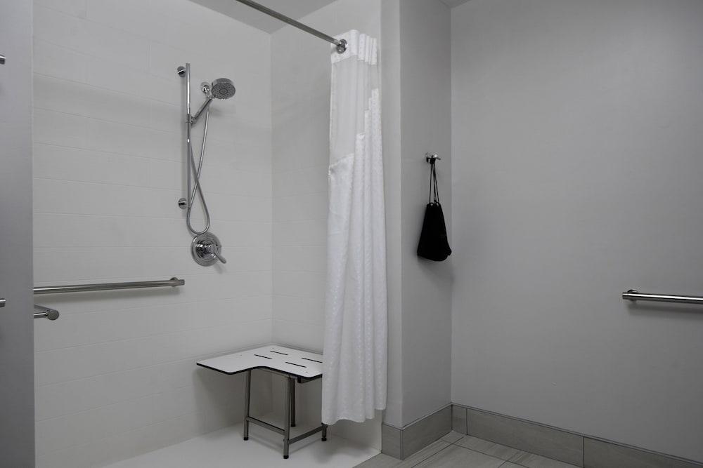 Holiday Inn Express and Suites Griffin by IHG photo 15