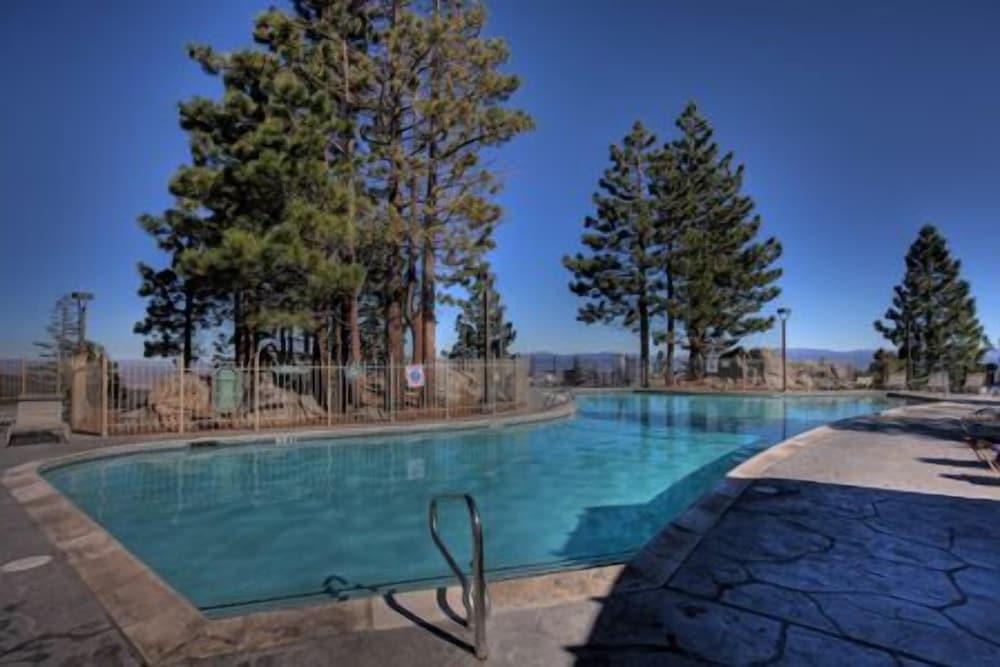Ridge Crest photo 20