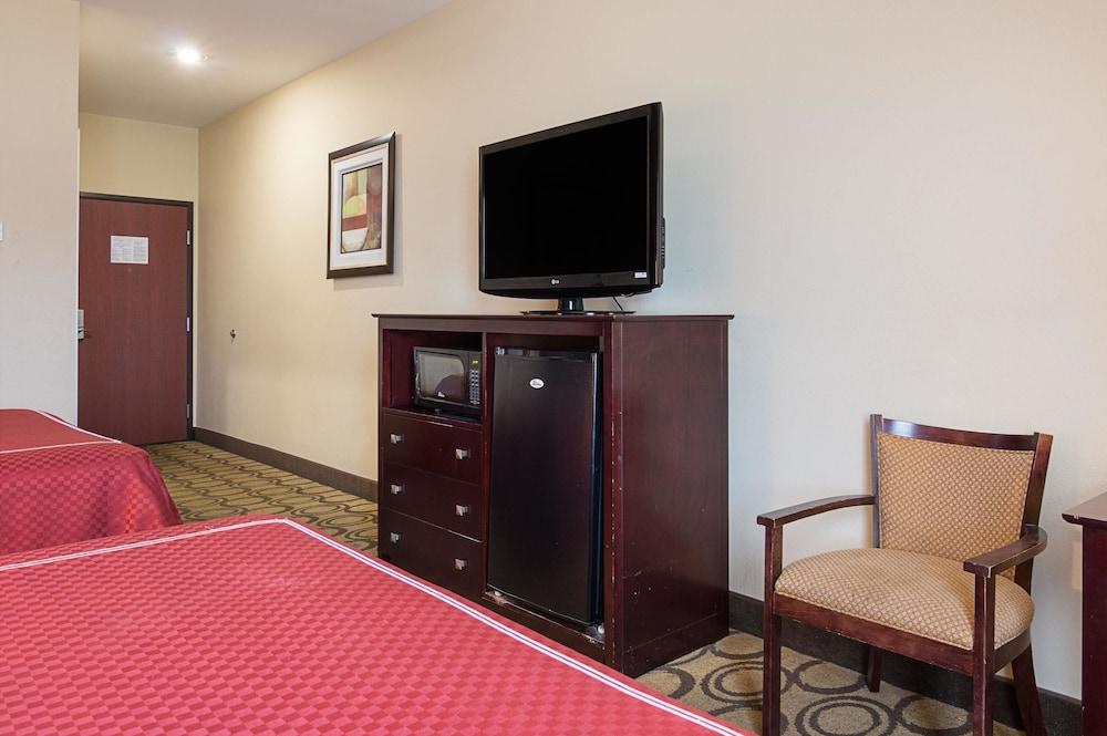 Rodeway Inn & Suites Winnfield photo 63