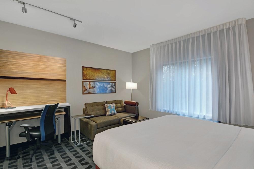 TownePlace Suites by Marriott Lima photo 12