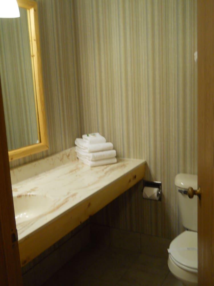 Lakewoods Resort & Lodge photo 20