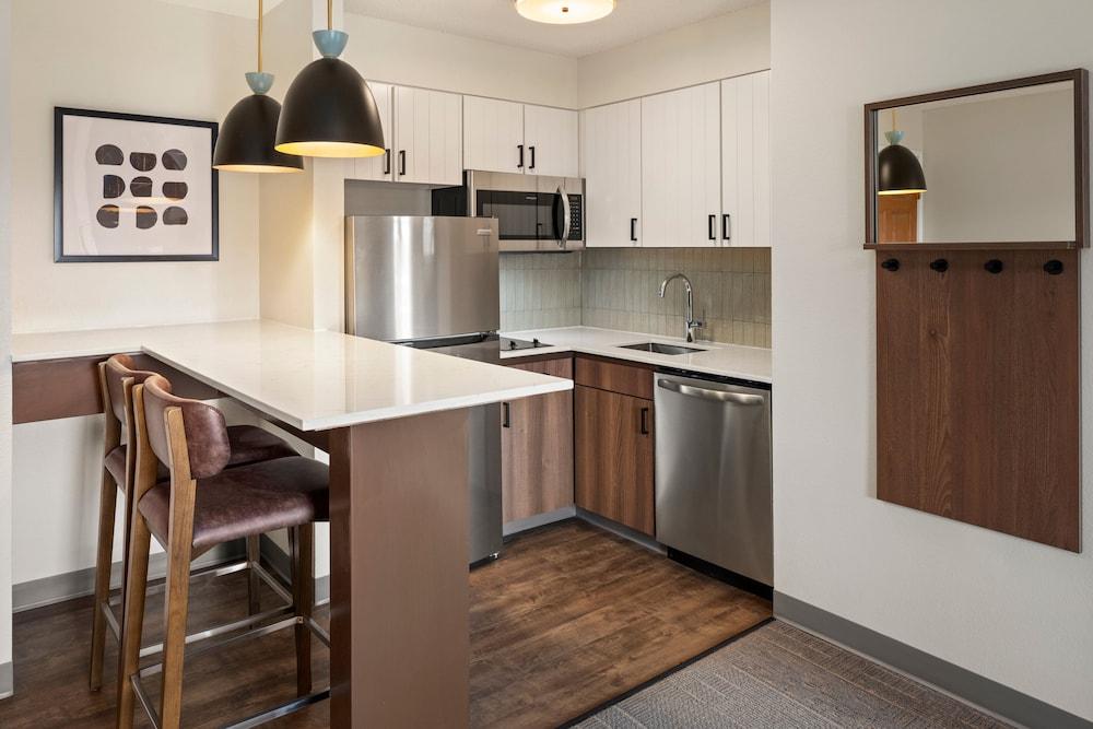 Staybridge Suites MPLS-Maple Grove/Arbor Lakes by IHG photo 26