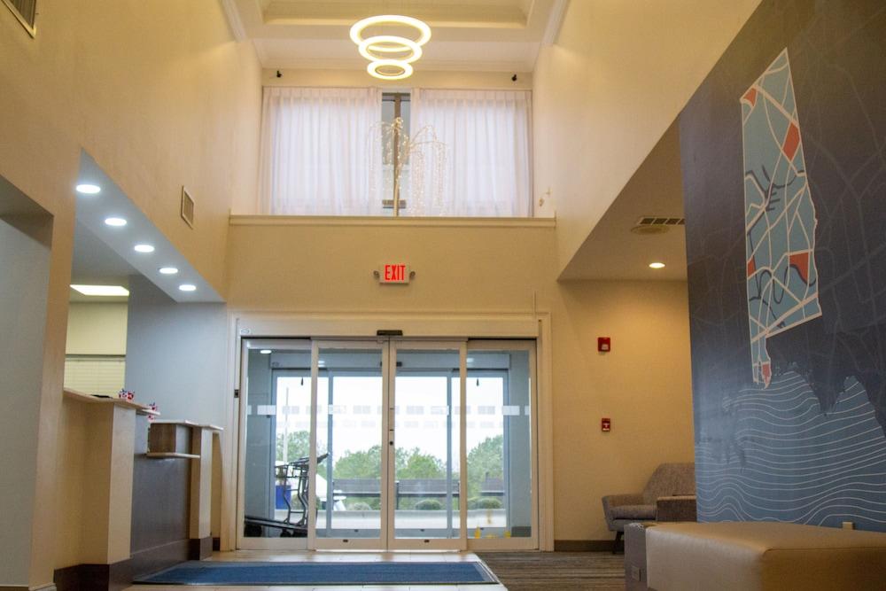 Holiday Inn Express Hotel & Suites Cullman by IHG photo 42