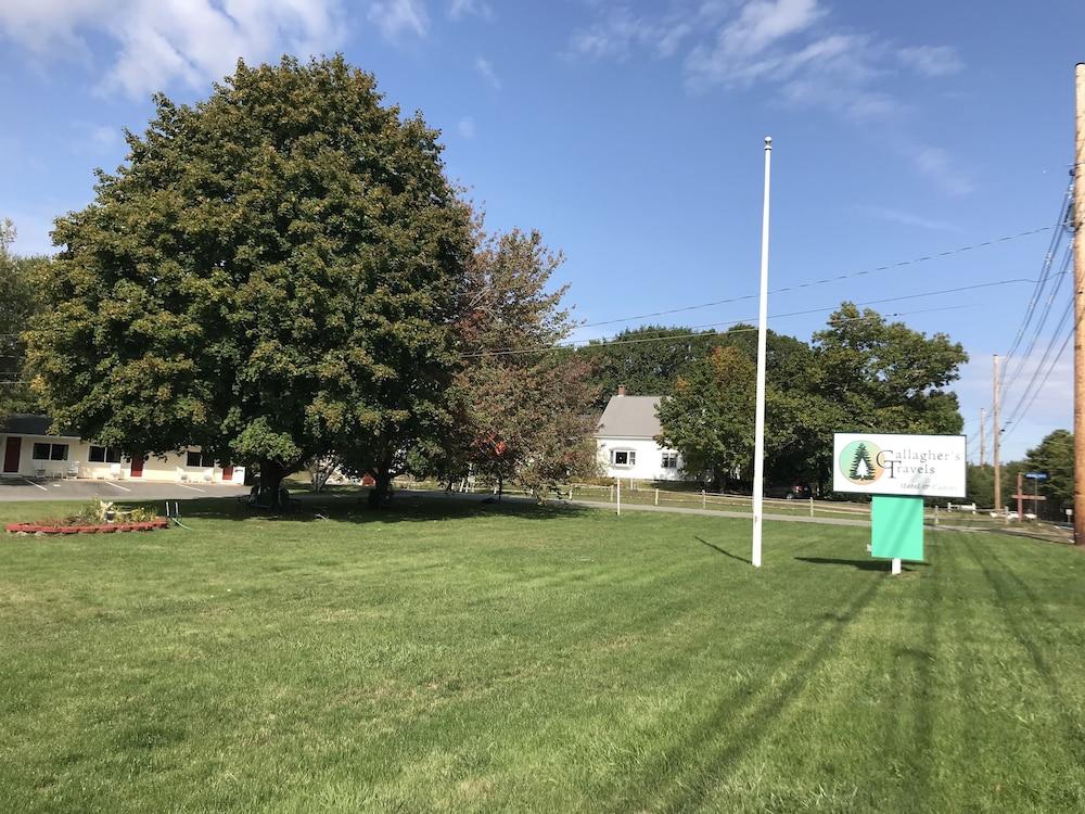 Gallagher's Travels Bar Harbor Motel & Cabins photo 18