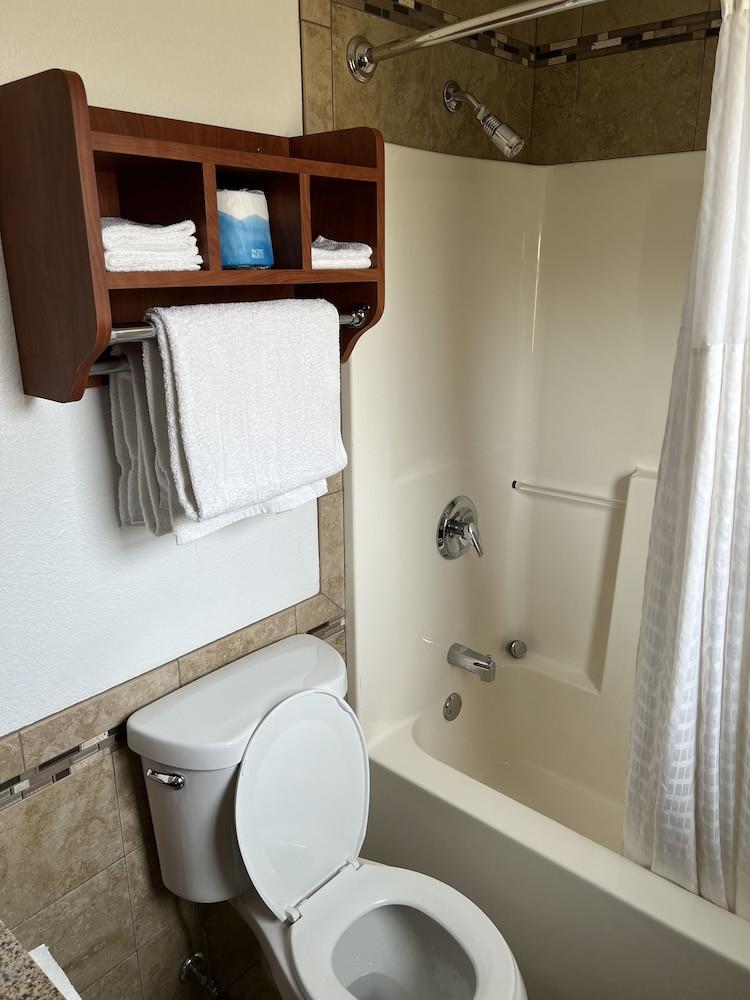 All Star Inn & Suites photo 91