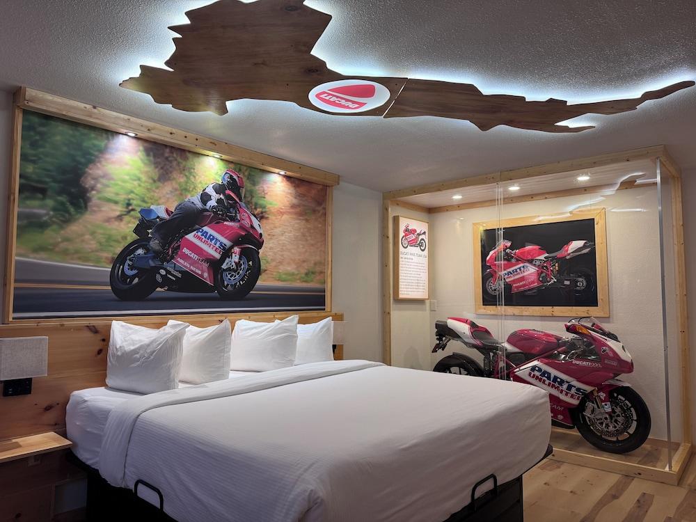 Motorcycle Inn photo 22