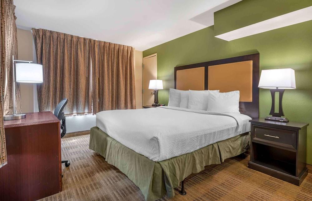 Extended Stay America Suites Indianapolis Northwest I465 photo 18