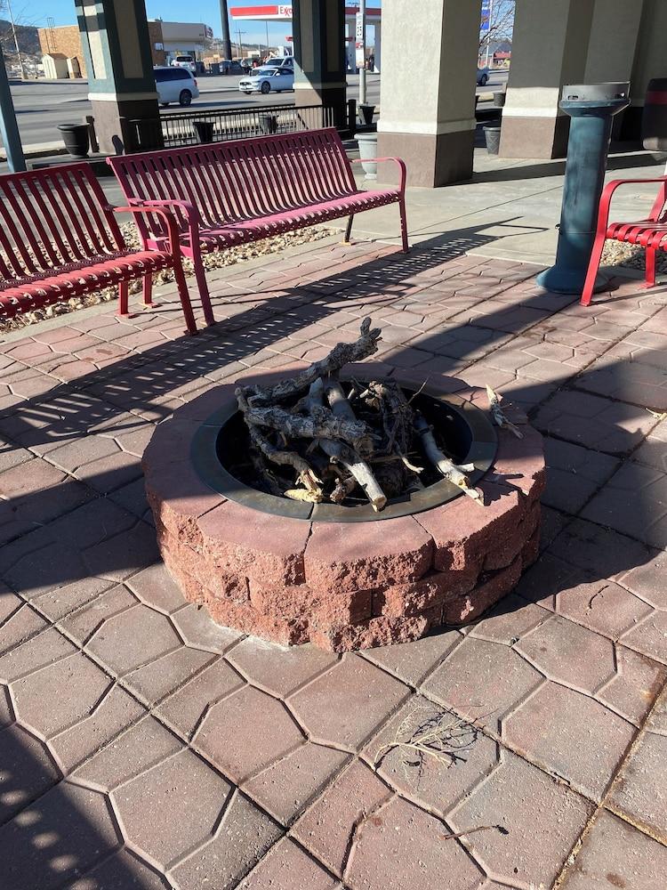 Sonesta Essential Rapid City photo 71