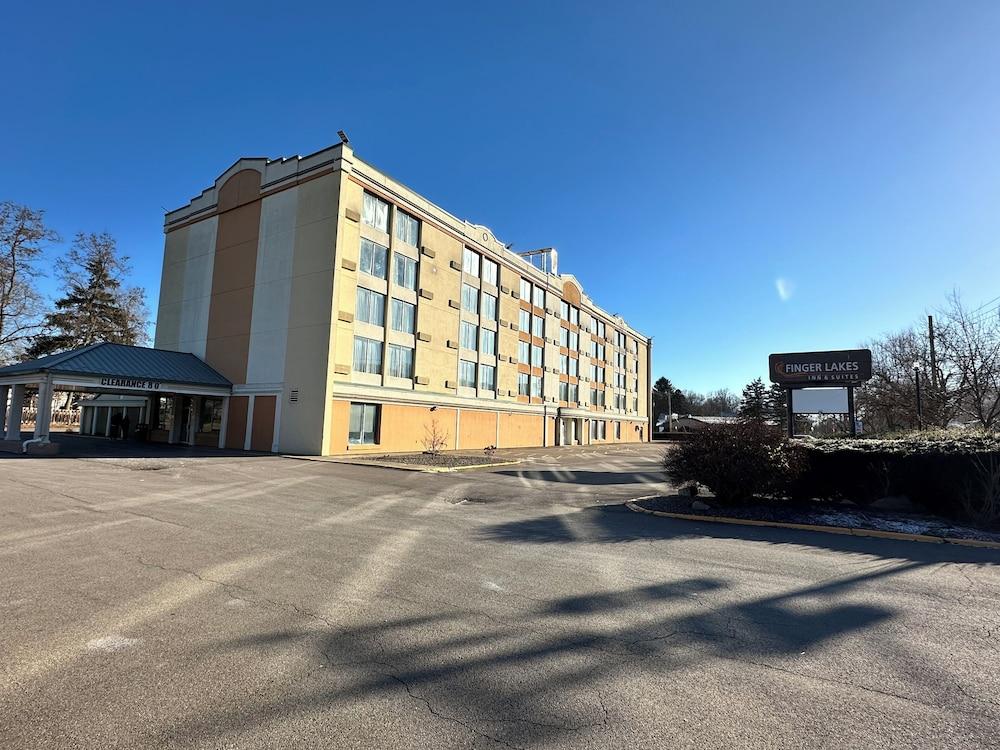 Finger Lakes Inn & Suites photo 25