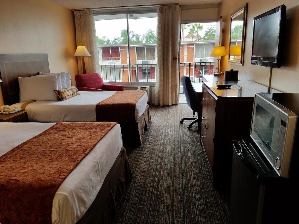 Sun Inn & Suites photo 2