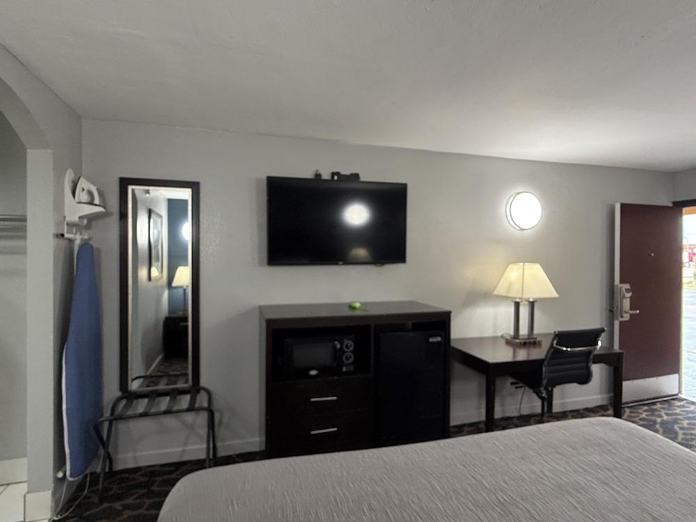 Quality Inn Indianola photo 38
