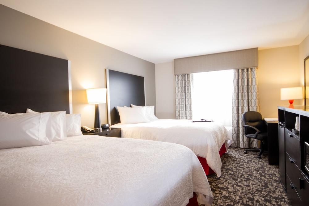 Hampton Inn & Suites Roanoke Airport photo 9