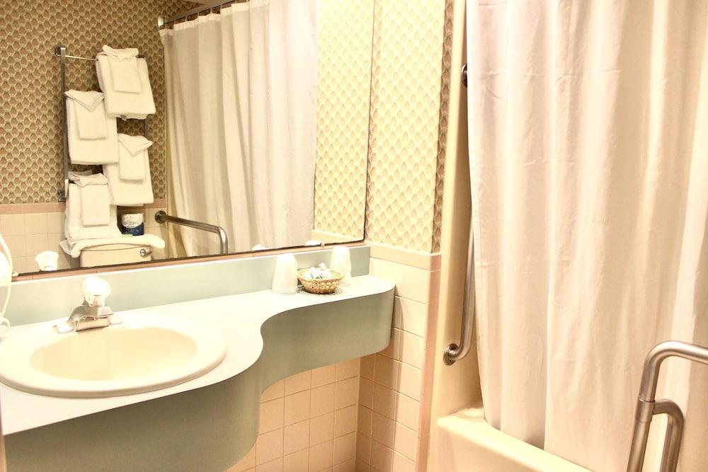Wild Dunes Inn photo 9