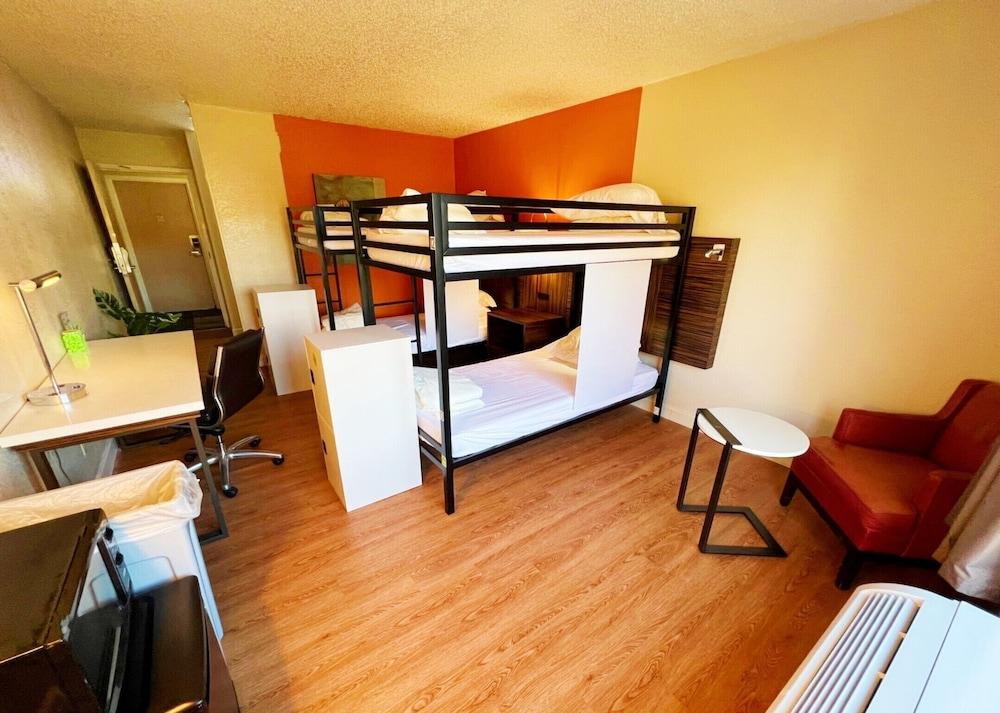 Bposhtels Charlotte - Hostel photo 6