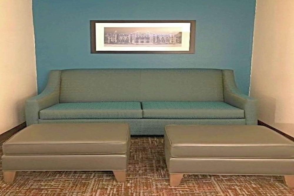 Comfort Inn & Suites O'Fallon - St. Louis Area photo 16