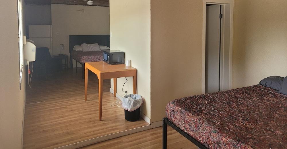 Custom Stay Thief River Falls photo 6