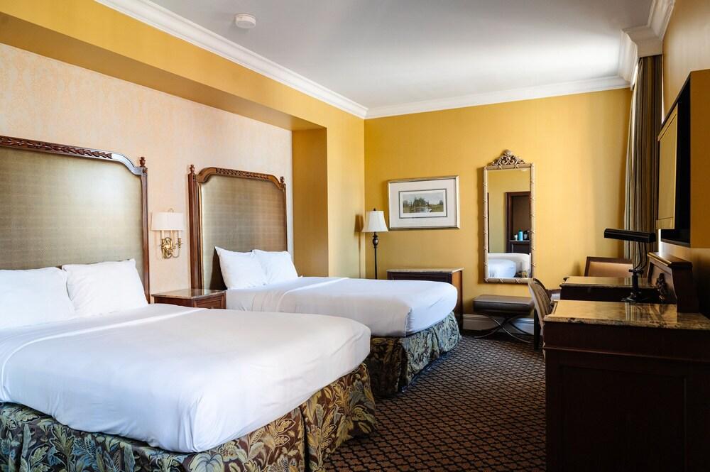 The Lafayette New Orleans By Kasa Living photo 17