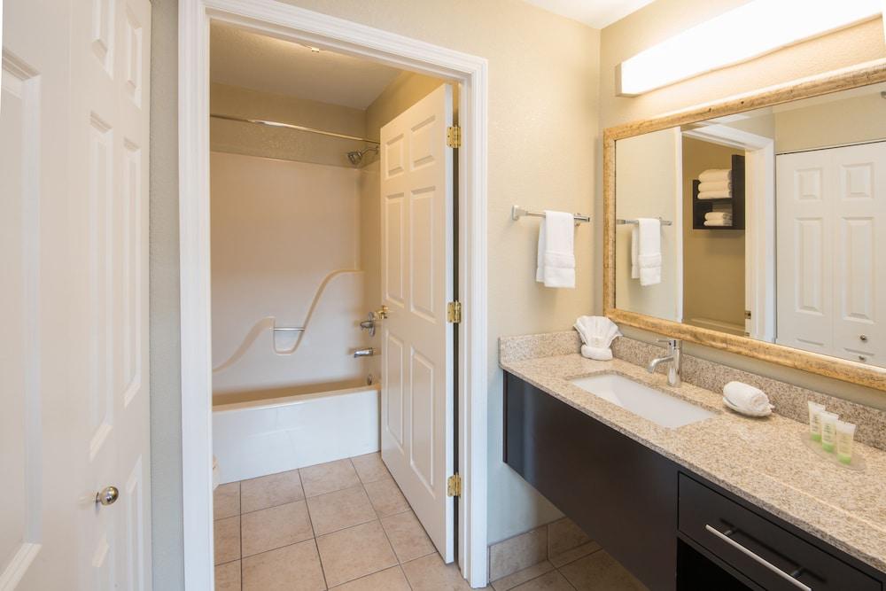 Staybridge Suites Columbus-Airport by IHG photo 15