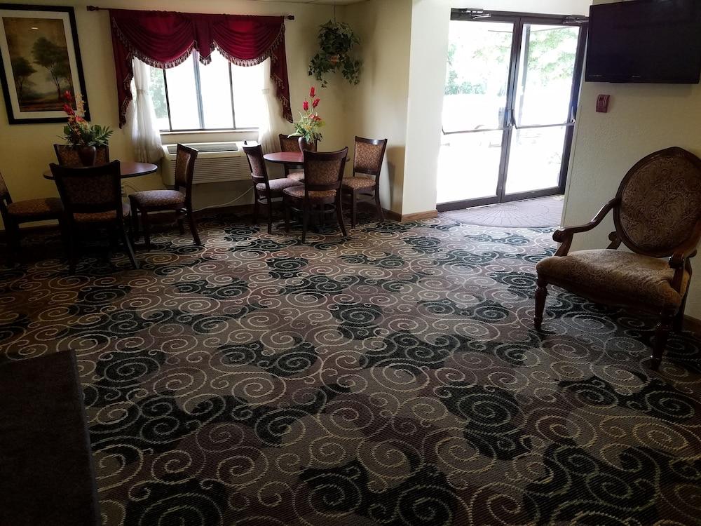Auburn Inn photo 25