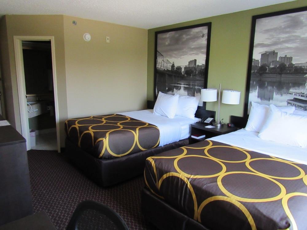 Super 8 by Wyndham New Cumberland photo 40