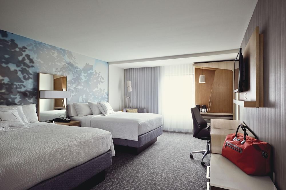 Courtyard Suwanee by Marriott photo 6