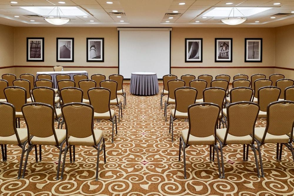 Clarion Hotel Portland Airport ME photo 19