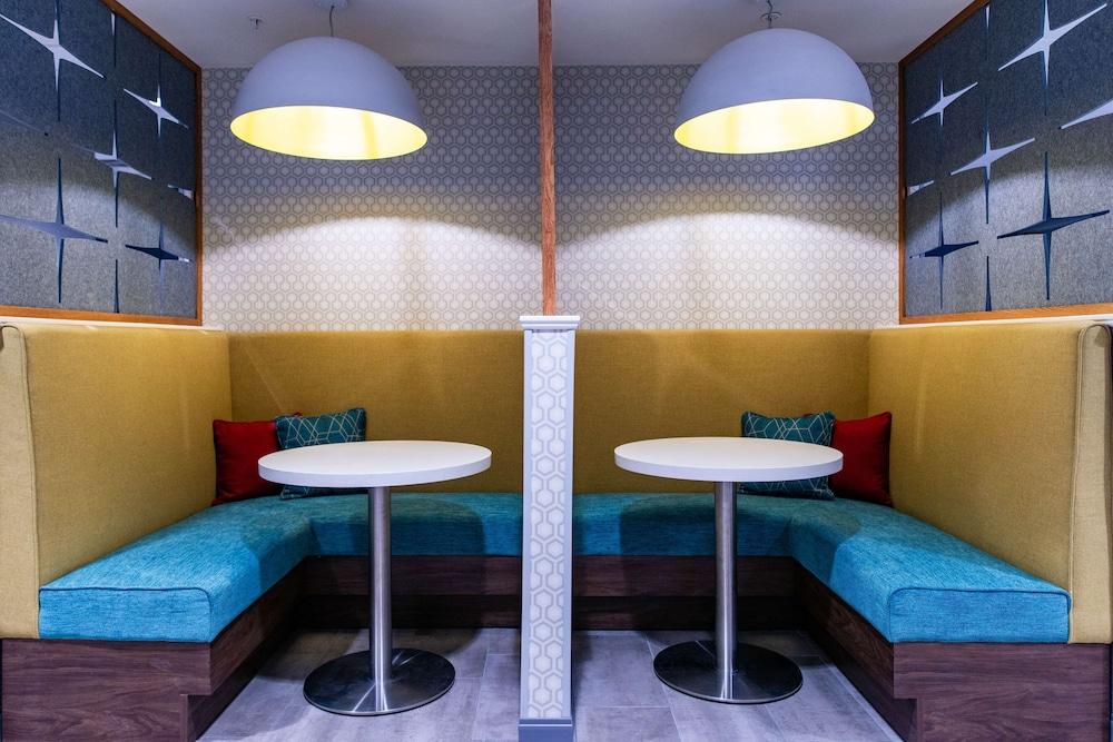 Hampton Inn Paris photo 52