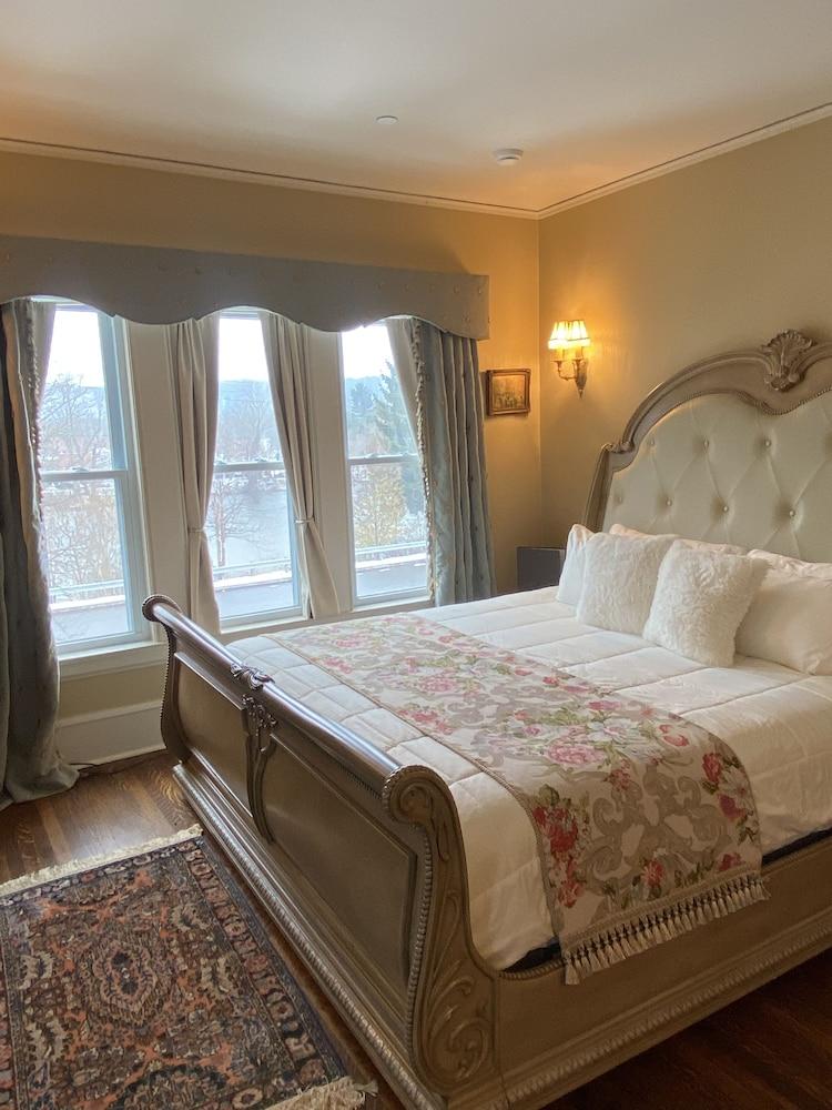 Hazeltine Boutique Hotel BnB photo 3