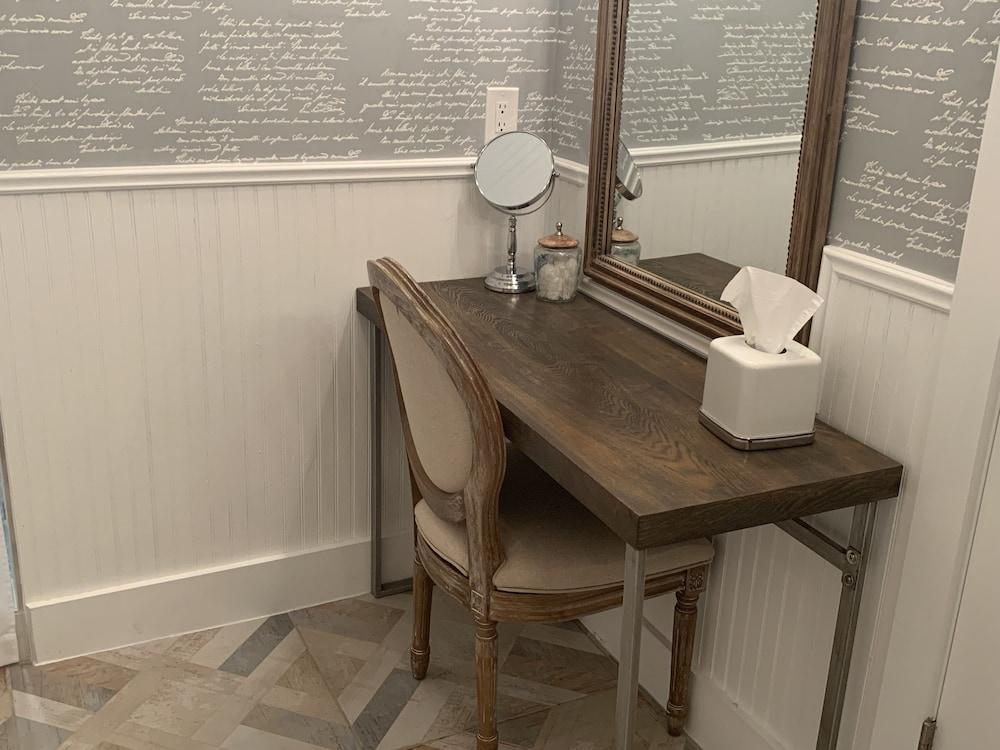The Kendall photo 61