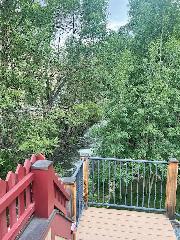 Clear Creek Inn photo 4