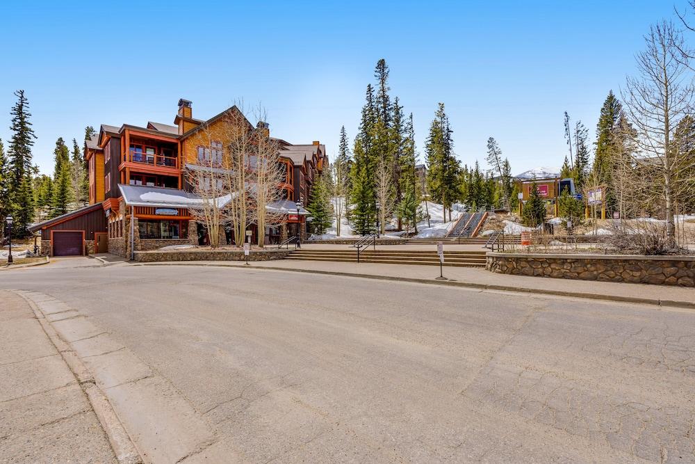 Pine Ridge Condominiums photo 80
