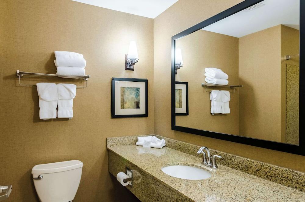 Comfort Suites Gothenburg South photo 16