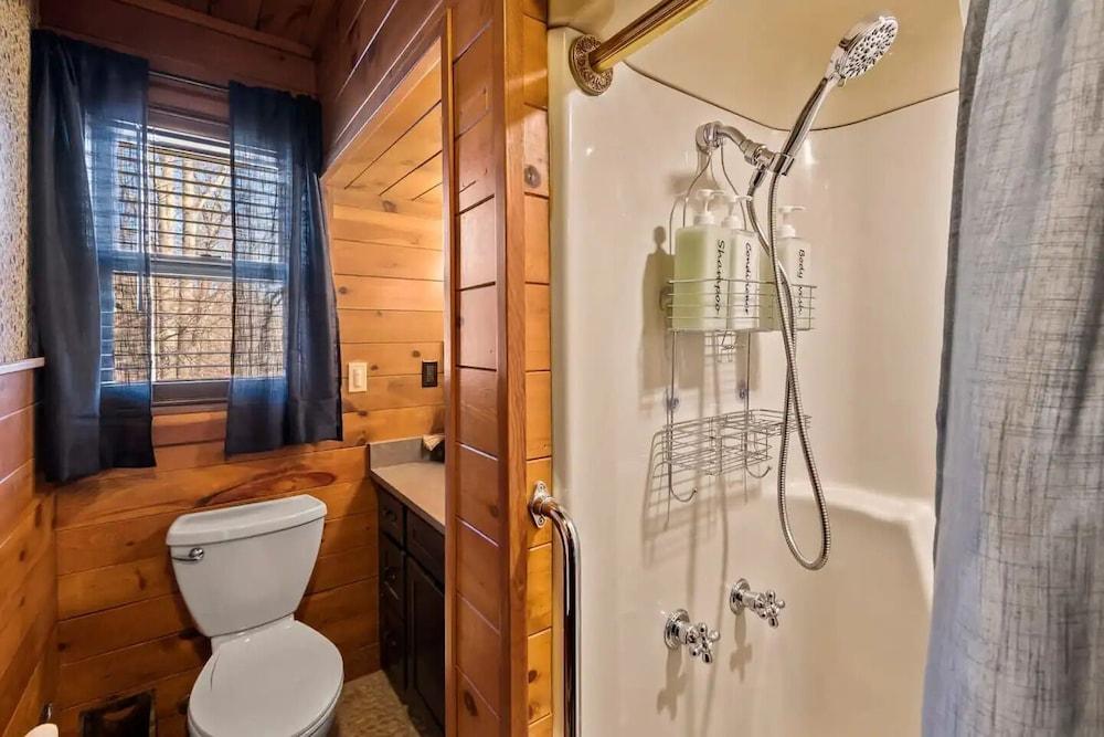 The Lodge At Tunkhannock Creek photo 8