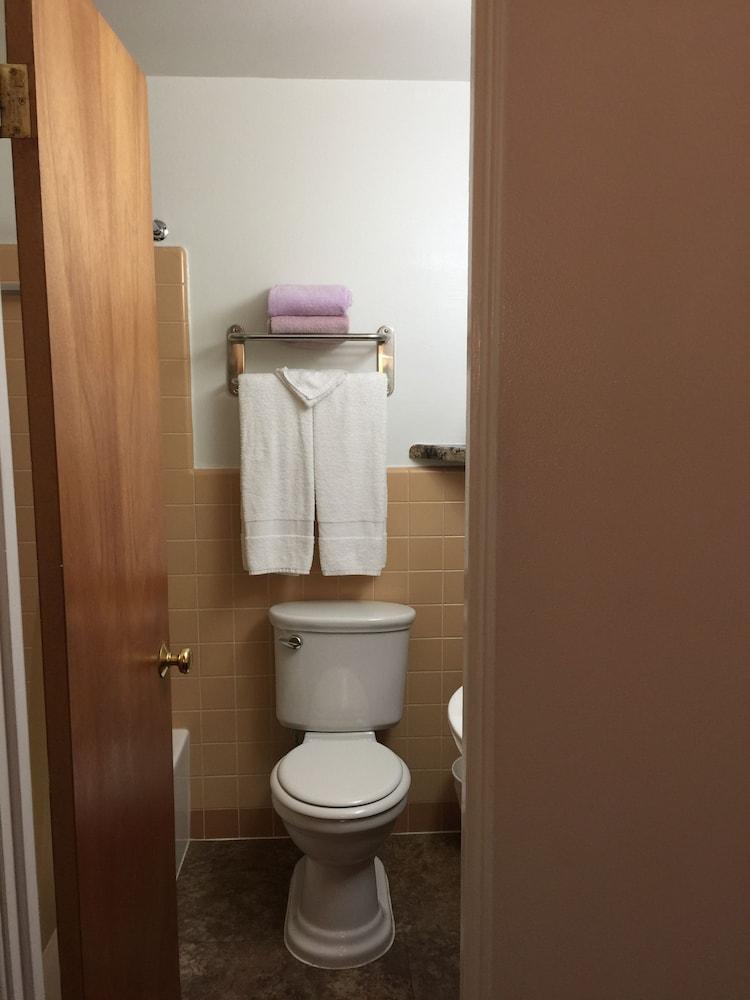Lazy U Motel photo 23