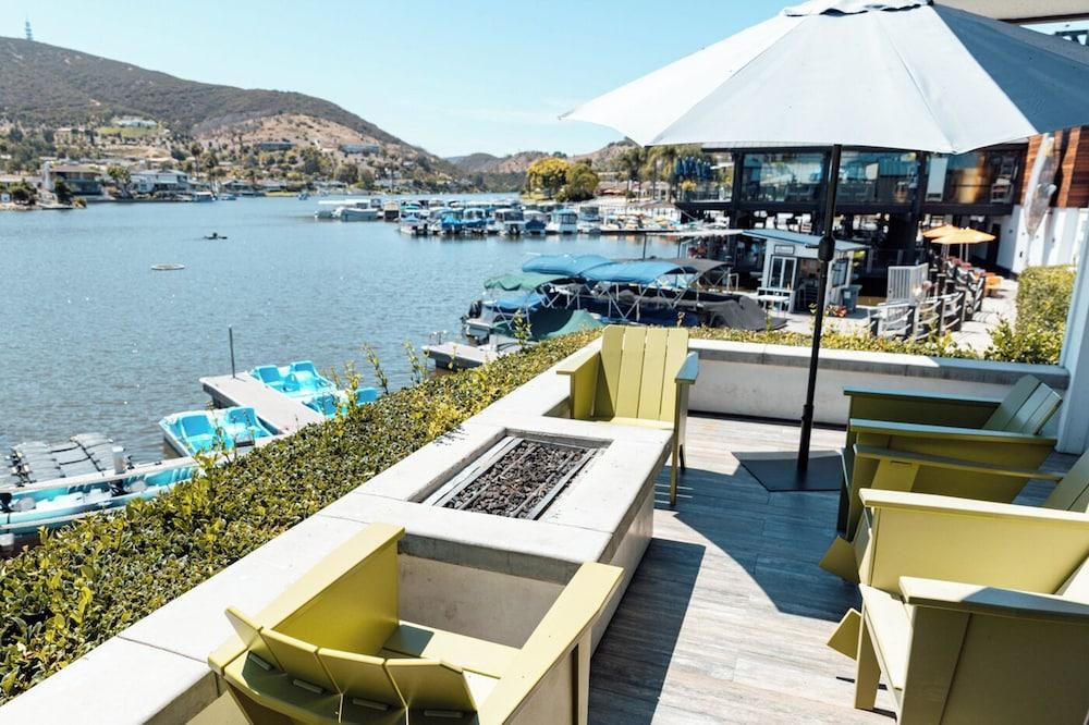 Lakehouse Resort photo 61