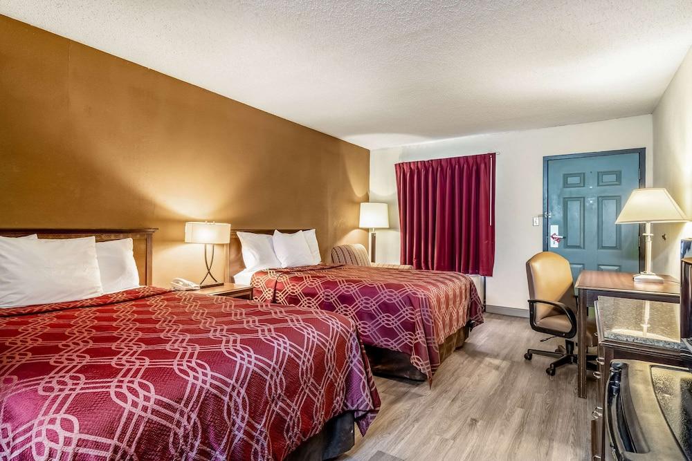 Econo Lodge Acworth East photo 25